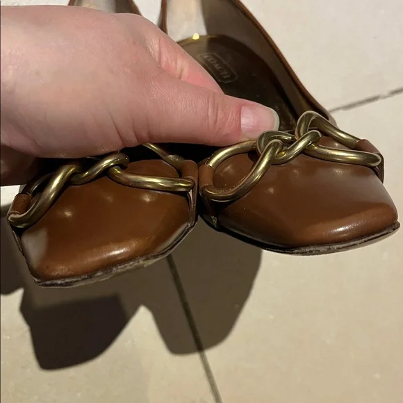 Coach Madyline Made in Italy- brown leather shoes- great condition - size 6,5 - Picture 10 of 16